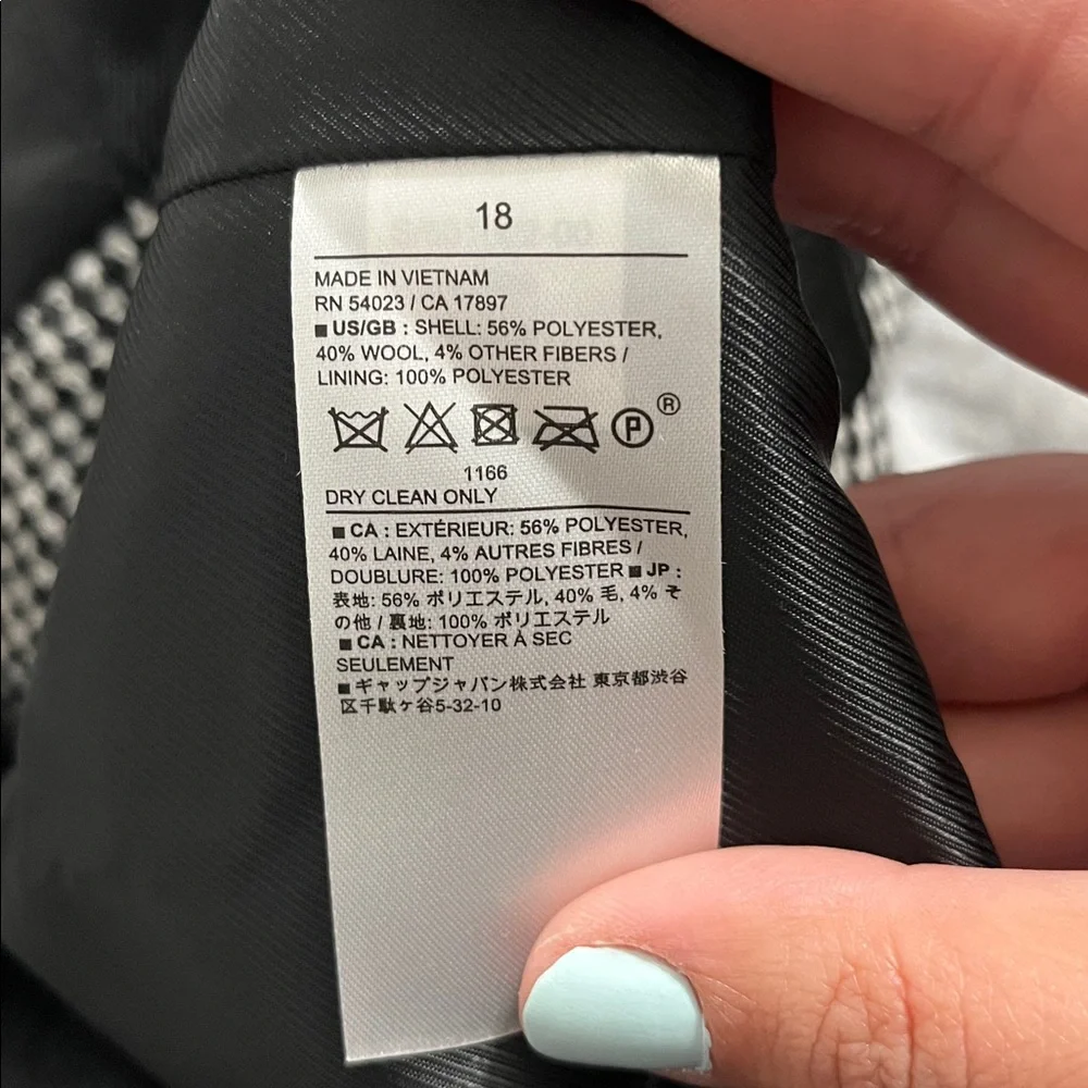 Banana Republic Women’s Wool-Blend Vest - Picture 12 of 12